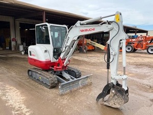 Miniexcavadora sobre orugas TAKEUCHI TB235 2021 con motor hidráulico Eaton, alta potencia de excavación a la venta - Product Image 2