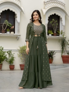 Trendmalls Femmes Georgette Sequin Broderie Crop Top Salwar avec Shrug Party Suit Set (G279-Green) Ethnique - Product Image 5