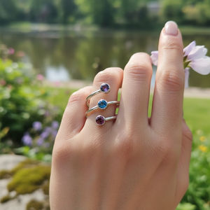 แหวนเงินหรูหราประดับด้วยพลอยแซฟไฟร์ควอตซ์ โทแพซ และอเมทิสต์ควอตซ์ - Product Image 2