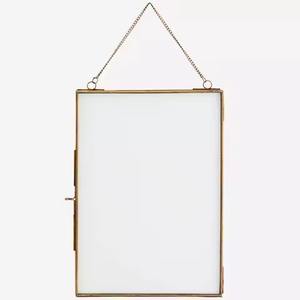 Cadre photo en métal et verre de qualité supérieure avec un style vintage et une esthétique décorative pour les intérieurs de la maison et du bureau - Product Image 5