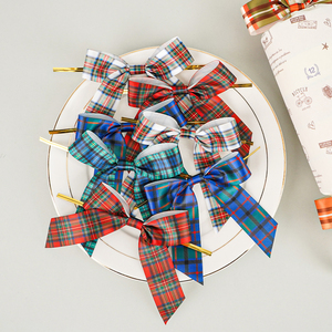 Lazos de Tartán Personalizados Hechos a Mano con Diseño de Cuadros de Búfalo y Lazos de Regalo para Envolver Pasteles y Bolsas de Regalos - Product Image 2