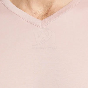 เสื้อยืดคอวีผู้ชาย วัสดุนุ่ม ระบายอากาศได้ดี เหมาะสำหรับความสบายในชีวิตประจำวัน - Product Image 6