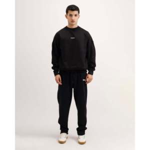 เสื้อสเวตเชิ้ตผ้าไหมคุณภาพสูง Dreams Reality ระบายอากาศได้ดี ตกแต่งด้วยงานปักนูนและประดับด้วยคริสตัล  ออกแบบพิเศษสำหรับฤดูหนาว - Product Image 5