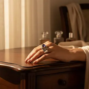 แหวนเงินแท้ 925 ประดับพลอยสีน้ำเงินทรงรี ดีไซน์หรูหรา ชุบโรเดียม เทคโนโลยีฝังประณีต สำหรับผู้หญิง - Product Image 1