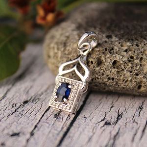 925 Sterling Silver Best Friend Collier Naturel Bleu Saphir Cristal Pierre De Naissance Pendentif À La Mode Enfants Pendentifs Charmes - Product Image 1