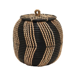 Cesta de Almacenamiento Decorativa de Ratán Tejida a Mano con Tapa, Cesta de Almacenamiento Hecha a Mano, Venta al por Mayor, Ecológica, Hecha en Vietnam - Product Image 1