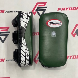 Twins Customized Green Black Training Muay Thai Kickboxing Kick <b>Shield</b> Genuine Leather Muay Thai Training Curved Punching Mitts - Product Image 2