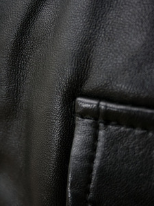 Veste d'hiver en cuir véritable noir légère et confortable de qualité supérieure pour hommes - Product Image 3