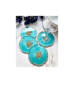 Ensemble de dessous-de-verre en résine faits à la main, épaisseur de 5 mm, résistant à la chaleur, matériau durable pour la décoration de la maison, parfait pour offrir en cadeau - Product Image 1