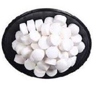 Comprimés de sel compact lisse et fort de meilleure qualité pour plantes RO Sels inorganiques pour la purification de l'eau et le traitement de l'eau - Product Image 1