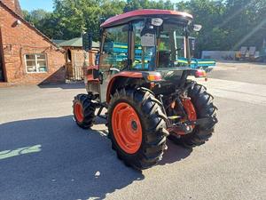 รถแทรกเตอร์ขนาดเล็ก Kubota ประสิทธิภาพสูงสำหรับการส่งออกและใช้ในการเกษตรใช้รถแทรกเตอร์ขนาดเล็ก4x4 - Product Image 4