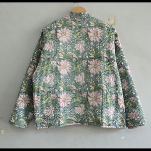 แจ็กเก็ตผ้าฝ้ายสำหรับผู้หญิงแจ็กเก็ตสั้นพิมพ์ลายบล็อกด้วยมือสไตล์อินเดีย - Product Image 5