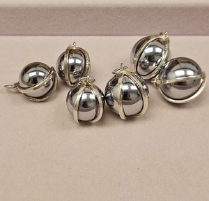 Colgante de Amuleto Vintage de Buena Suerte |   Cierre de Aleación de Zinc Plateado + Bola de Acero Cromado |   Joyería de Bola de la Fortuna - Product Image 3