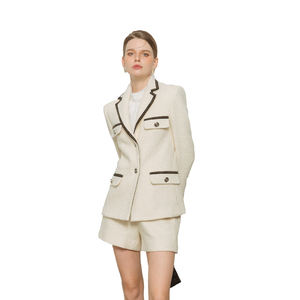 Blazers pour femmes de haute qualité, motif de surface unique, design unique minimaliste, emballage personnalisé du fabricant du Vietnam - Product Image 5