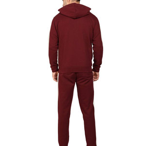 Ensemble de vêtements de rue personnalisés pour hommes Nouveau design Survêtement en coton Bas quantité minimale de commande 100% Coton Motif solide pour l'hiver - Product Image 6