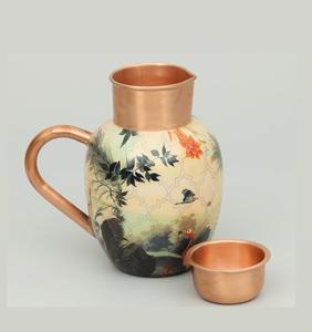 Carafe en cuivre à imprimé floral bleu avec tasse assortie pour une hydratation ayurvédique élégante à la maison - Product Image 2