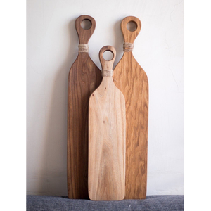 คุณภาพดีหรูหราสไตล์ญี่ปุ่นสีแดงขนาดที่กําหนดเองโลโก้เค้กซูชิถาดเสิร์ฟครัววอลนัทเขียงไม้พร้อมที่จับ - Product Image 1