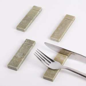 ที่วางช้อนส้อมลายหินอ่อน ดีไซน์ทันสมัย เป็นมิตรกับสิ่งแวดล้อม ขายดีที่สุด ผลิตจากวัสดุธรรมชาติ 100% ใช้กับเครื่องล้างจานได้ เหมาะสำหรับใช้ในครัวเรือน - Product Image 1