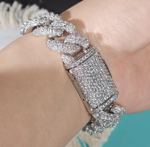 Pulsera de eslabones cubanos de 18mm Iced Out Bling VVS Diamond Hip Hop Jewelry Moissanite Diamond Bracelet - Product Image 2