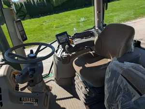 Tracteur multifonctionnel neuf/d'occasion 2023 avec climatisation et cabine 4x4, modèle John Deere 6130R, vente en gros - Product Image 5