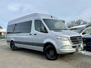 Mercedes-Benz Sprinter 2500 Usada, Año 2019, Techo Alto, Volante a la Derecha, Euro VI, Furgoneta Comercial de Alta Capacidad, Motor Diésel Turbo V6 de 3.0L - Product Image 4