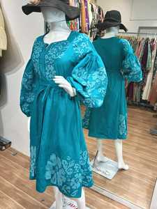 Vestidos Elegantes Vintage de Manga Larga para Mujer, Otoño 2025, Cuello Redondo, Cintura con Cordones, Estampado Floral Bordado, Diseño Maxi - Product Image 4