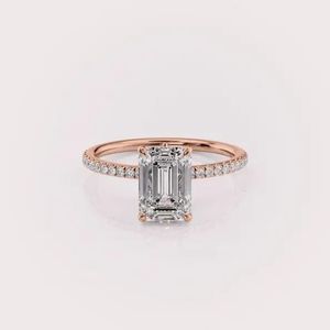 Anillo de Compromiso con Diamante Cultivado en Laboratorio con Corte Esmeralda Certificado por IGI, con Banda Pavé en Oro Amarillo/Blanco y Rosa de 14K - Product Image 6