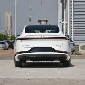 Berline hybride 2025 essence/électrique 4 portes 5 places conduite à gauche véhicule à énergie nouvelle avec une autonomie de plus de 700 km batterie 90-110 kWh Chine - Product Image 6