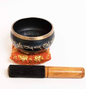 Bol chantant en laiton pur de forme ronde fait à la main de qualité supérieure bol chantant de taille personnalisée pour l'usage de yoga - Product Image 6