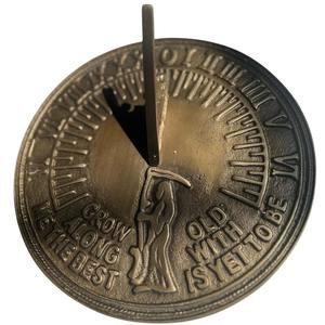 Reloj de Jardín de Metal Moderno Grabado y Pulido - TEMPUS FUGIT - Bronce Envejecido - Product Image 1