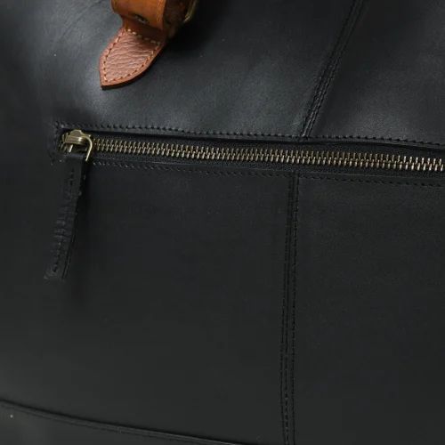 ladies handbags and purse