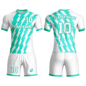 Kits de uniformes de fútbol personalizados para hombres Nuevo diseño Equipo Wear Jersey Set Técnica de sublimación para uso en adultos - Product Image 3