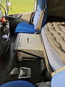 รถบรรทุกใหม่เอี่ยมปี 2023 วอลโว่ FH 460 460 แรงม้า 338 กิโลวัตต์ 162,000 กม. 5.5 ลิตร เกียร์อัตโนมัติ 9 สปีด - Product Image 3