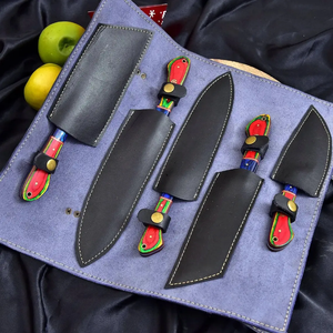 Ensemble de couteaux de chef personnalisables en acier damas faits à la main 5 pièces rasoir tranchant à haute teneur en carbone forgé en gros rouleau de cuir - Product Image 1
