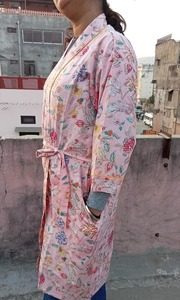 Belle robe Kimono en coton imprimé numérique Robe de bain à fleurs grande taille vêtements de nuit respirants doux pour femmes été longueur au genou - Product Image 4