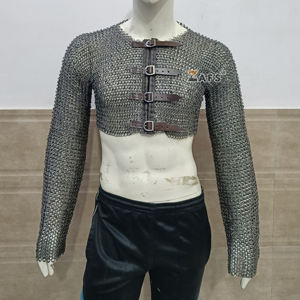 Demi-chemise en cotte de mailles médiévale en acier doux plat riveté avec rondelle anneau Haubergeon reconstitution Hauberk prix de gros disponible - Product Image 1