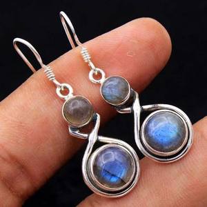 Magnifique pierre de labradorite 5x8mm, forme de pyramide en argent sterling, sertie de pierres, style vintage, certifiée IGI, boucles d'oreilles pendantes pour mariage, cadeau de fête - Product Image 1
