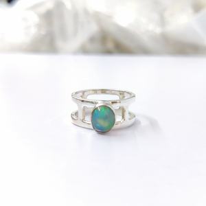 Bague éthiopienne en argent opale avec pierre précieuse de quartz ovale de haute qualité pour les mariages et les fêtes - Product Image 2