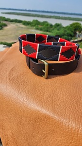 เข็มขัดหนังแท้ LC-26 งานแฮนด์เมด สไตล์โปโล สำหรับผู้ชายและผู้หญิง ทำจากหนังวัว เป็นมิตรกับสิ่งแวดล้อม สีแดงดำ ลายเรขาคณิต หนังฟูลเกรน - Product Image 2