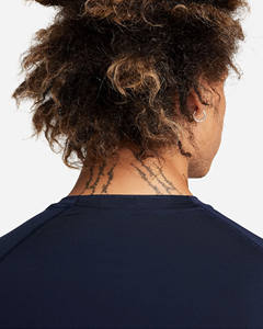 Camisetas de gimnasio con logotipo personalizado para hombre, cuello redondo, ajuste muscular, ropa de culturismo, 260 gramos, estambre de poliéster/algodón, venta al por mayor - Product Image 3