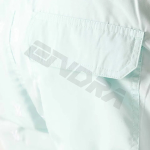 กางเกงยิมขาสั้นแบบคอมเพรสชั่นสำหรับผู้ชาย สวมใส่สบาย สีพื้น ปรับแต่งสีได้ ผลิตจากโพลีเอสเตอร์/คอตตอน แห้งเร็ว เหมาะสำหรับวิ่งและออกกำลังกาย - Product Image 3