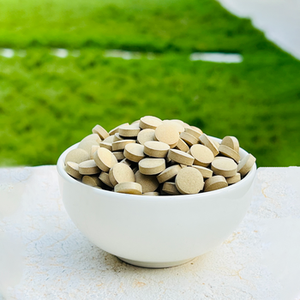 Tabletas orgánicas de hierbas Triphala, equilibrador de Dosha cultivado en estado salvaje, desintoxicante, refrescante, antioxidante, rico, limpiador y rejuvenecedor - Product Image 4