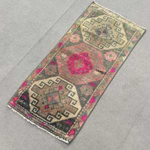 Tapis turc 1,5x3,1 pi (45x95 cm), tapis vintage à fleurs roses - Product Image 2