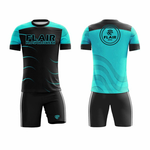 Ensembles d'uniformes de maillots de football confortables et respirants de meilleure qualité au design personnalisé Service OEM pour les jeunes joueurs de sexe masculin Coupe automatisée - Product Image 4