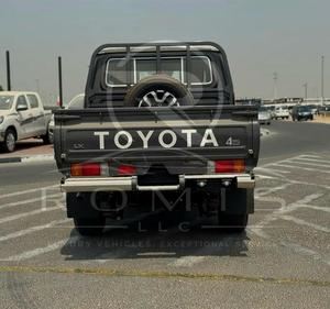 Toyota Land Cruiser Serie 70 VDJ 2026, Pickup Diesel a Doppia Cabina con Cambio Manuale - Product Image 2