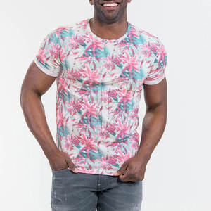 Camiseta de Manga Corta Transpirable de Poliéster para Hombre, Hecha a Medida, de Alta Calidad, con Diseño de Sublimación, Colores Personalizados e Impresión de Logotipo - Product Image 4