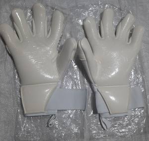 Compre guantes de portero de alto rendimiento con protector de dedos Látex alemán duradero El mejor agarre para entrenamiento de fútbol - Product Image 6