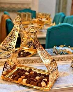 Elegante bandeja de Ramadán de metal con acabado pulido diseñada para casas, villas, apartamentos y eventos religiosos familiares - Product Image 4