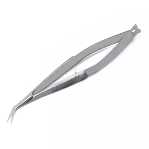 Ciseaux à ressort en acier inoxydable conçus pour une coupe précise des ongles, des manucures, des pédicures et des soins du visage - Product Image 2