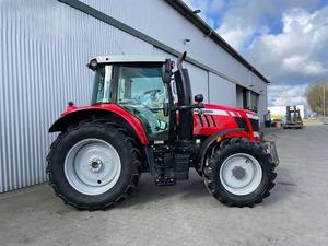 Tracteur à roues Massey Ferguson 6615 Dyna 6 de 140 CV, le plus vendu, avec moteur et boîte de vitesses performants - Product Image 5